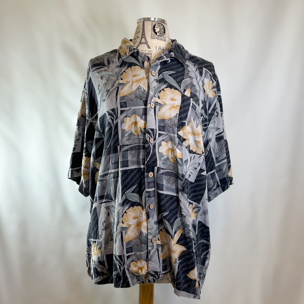 Bermuda Bay Vintage Rayon Navy Floral Hawaiian Men’s Shirt